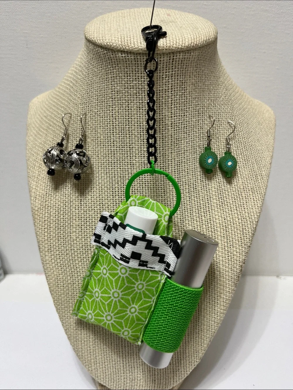 Gift Set Green Double Lip Balm Lipstick Holder Keychain 2 pr Earrings